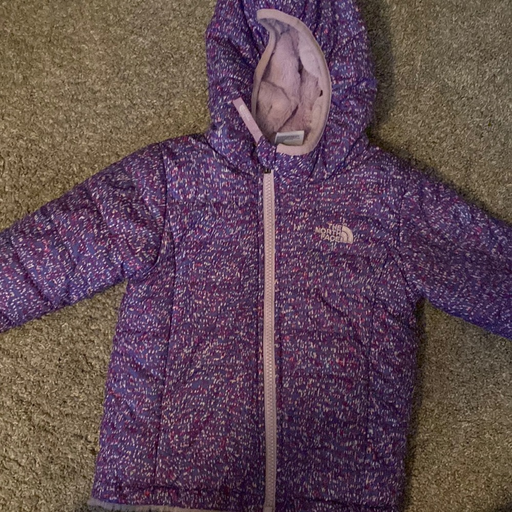 The North Face Coat - 18-24 months. Great condition.